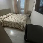 Bed & Breakfast La Perla Del Mare 2 *