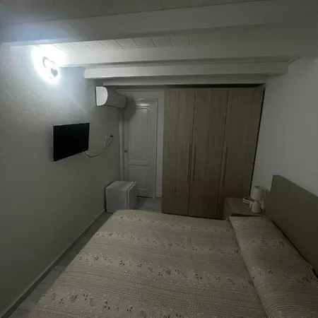 Bed & Breakfast La Perla Del Mare 2 *