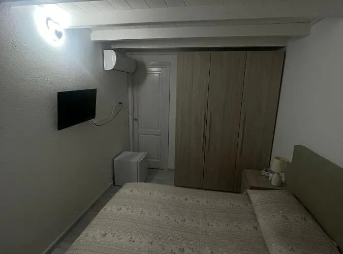 Bed & Breakfast La Perla Del Mare 2 *