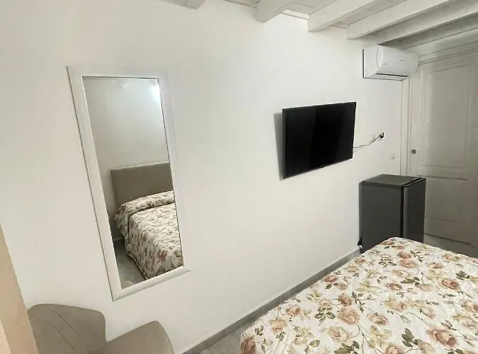 La Perla Del Mare 2 Bed & Breakfast